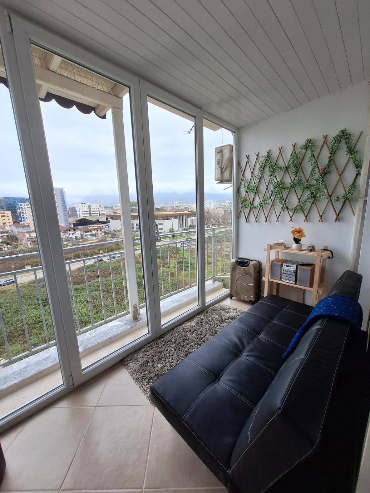 Stylish 1-bedroom Apartament